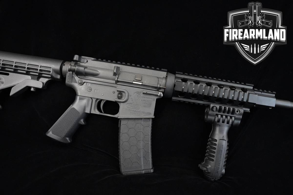 Bushmaster Carbon-15 5.56 NATO AR-15 AR15 AR 16" Bushmaster Carbon15