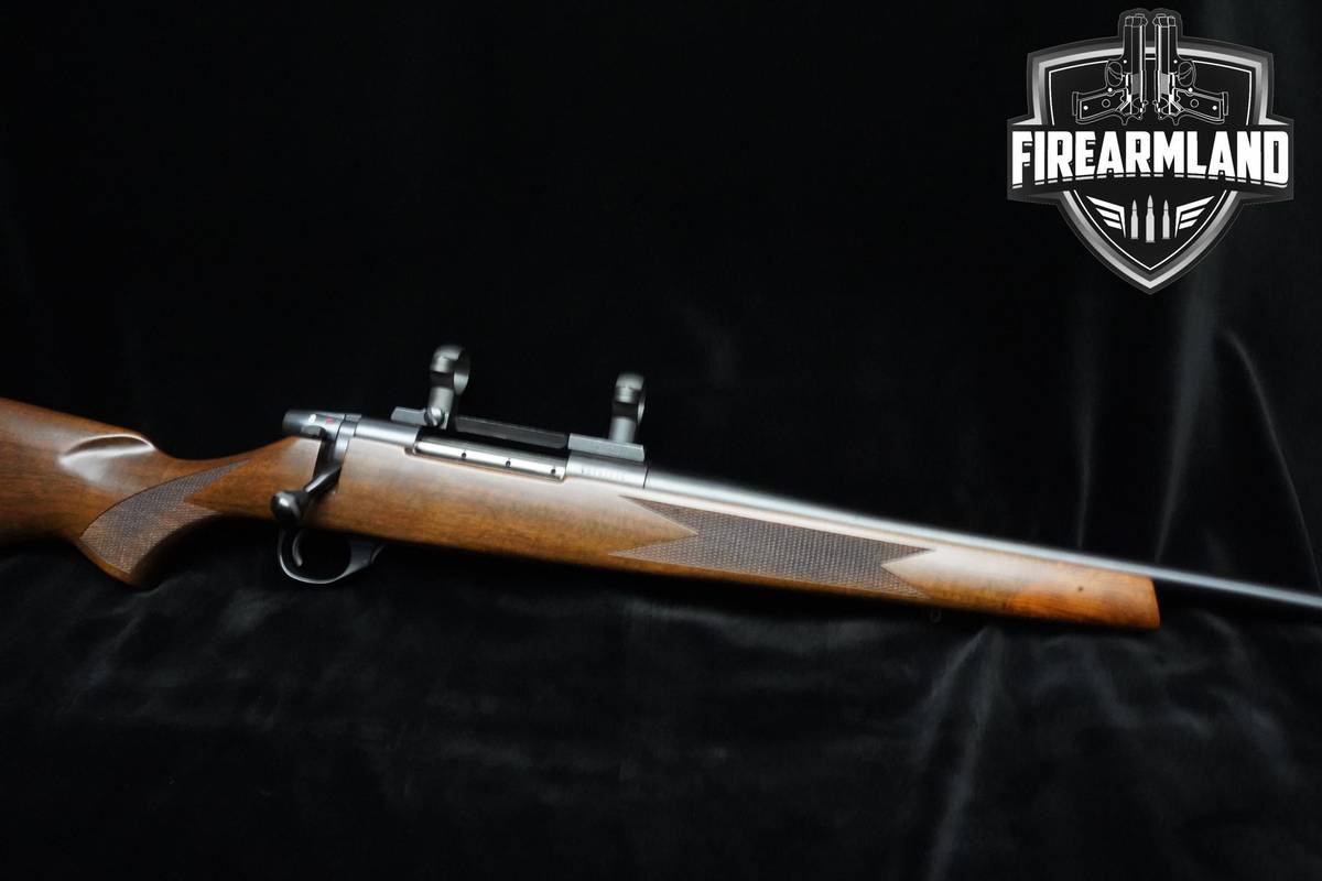 Beautiful Weatherby Vanguard Deluxe 30-06 24" Blued Weatherby