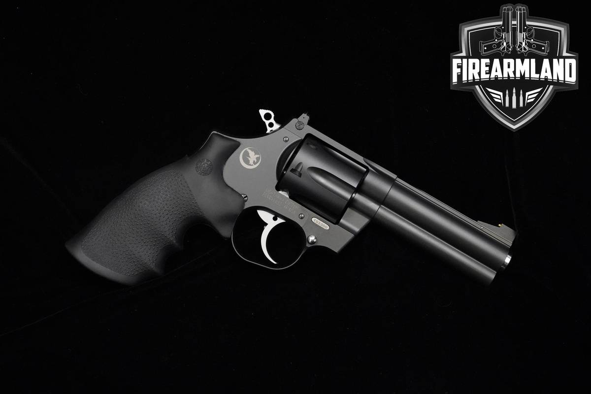 LIKE-NEW Nighthawk Custom Korth Mongoose 357 Magnum 4" Black DLC Korth
