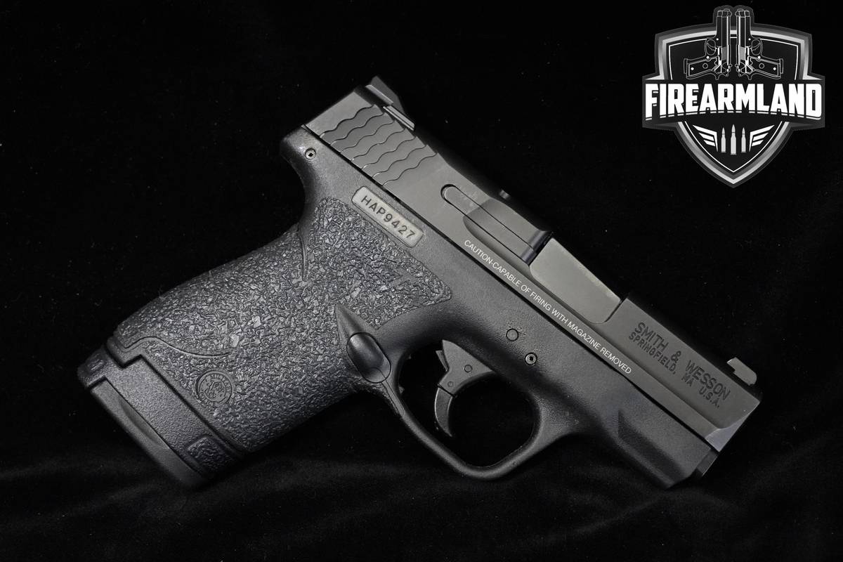 Smith & Wesson (S&W) M&P9 Shield 9mm 3.1" S&W M&P9 M&P-9 +4 MAGS & ORIG BOX