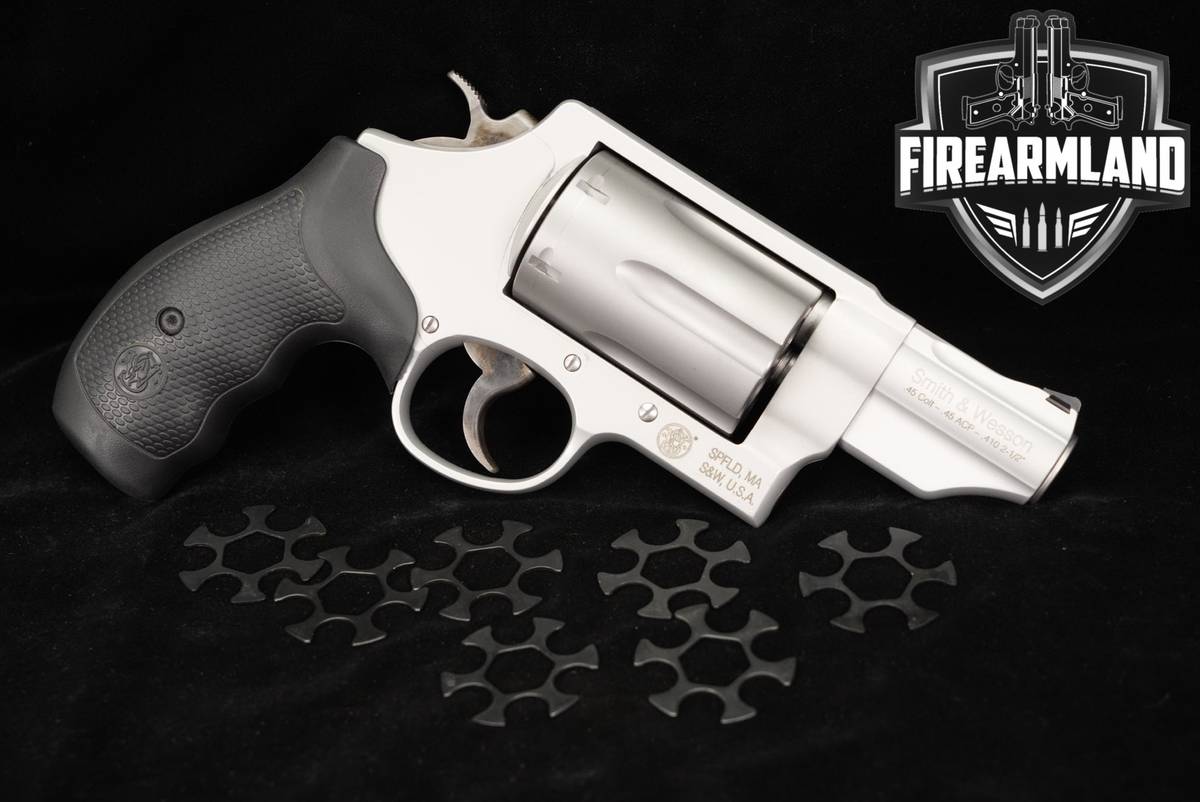 Smith & Wesson Governor 45 Colt / 45ACP / 410 Bore S&W 2.75 Stainless