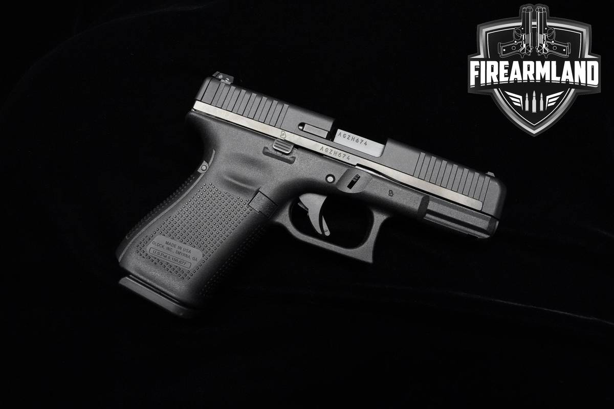 LIKE-NEW Glock 44 22LR 4.02" Tenifer Glock MATCH G44 +2 MAGS CASE & HOLSTER