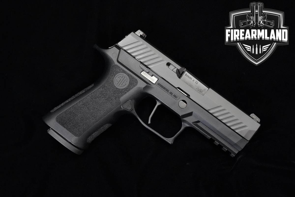 Sig Sauer P320 9mm 3.9" Nitron P320 +2 MAGS & ORIG CASE