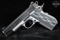 Dan Wesson V-Bob Valor Series .45 ACP Two-Tone Black & Stainless in Excellent Condition Image 4