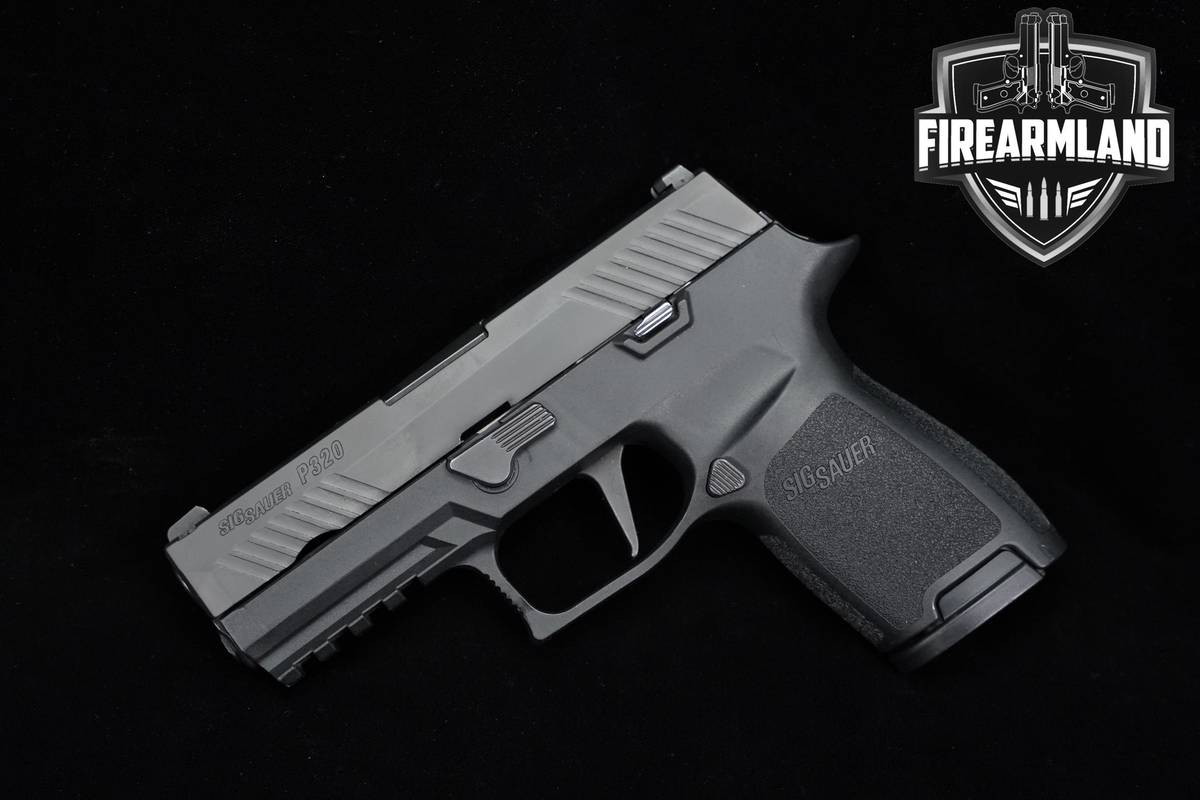 Sig Sauer P320 Compact 40 S&W 3.9" P 320 Pistol +3 MAGS, OG CASE & HOLSTER