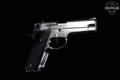 1978 Smith & Wesson (S&W) Model 59 9mm Luger Nickel Finish in Good Condition Image 2