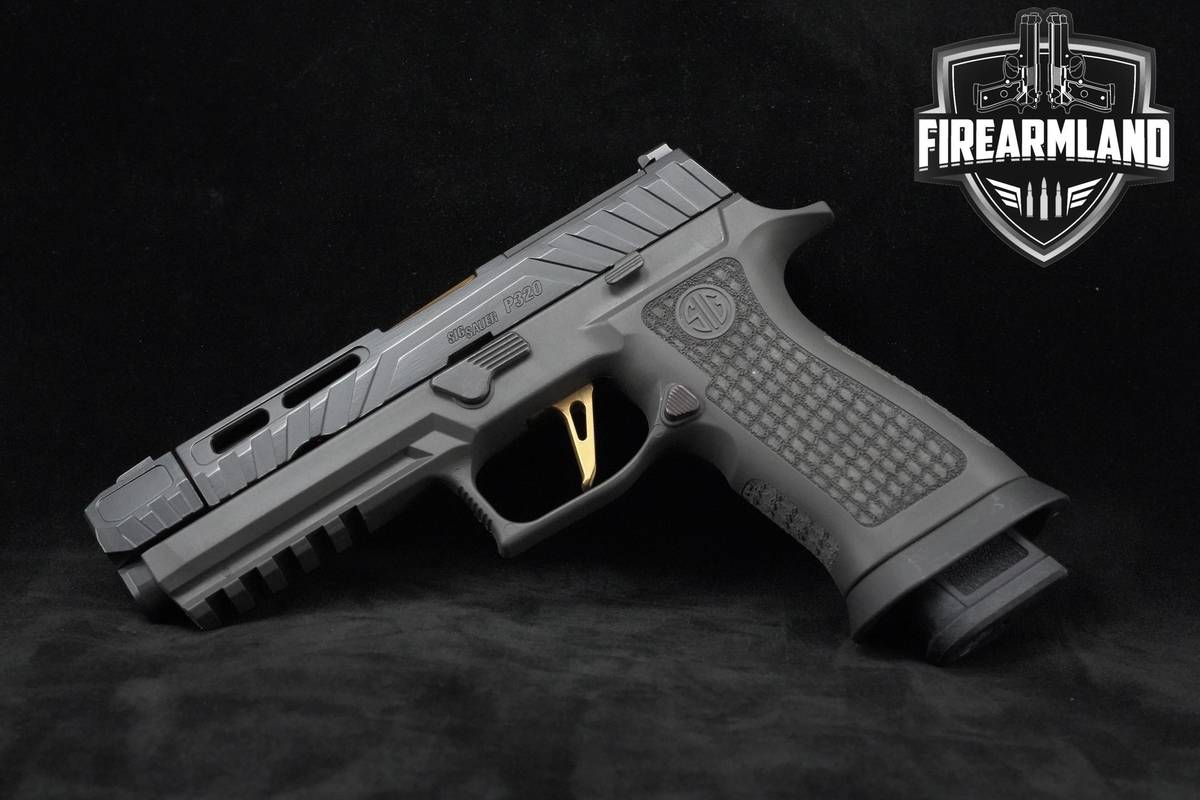 Sig Sauer P320 Spectre Comp 9mm Two-Tone Sig-Sauer P320 +2 MAGS & ORIG CASE