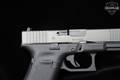 Glock 17 Gen5 FS 9mm Luger nDLC in Excellent Condition Image 3