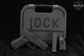 Glock 19 Gen3 9mm Luger Black in Very Good Condition Image 2