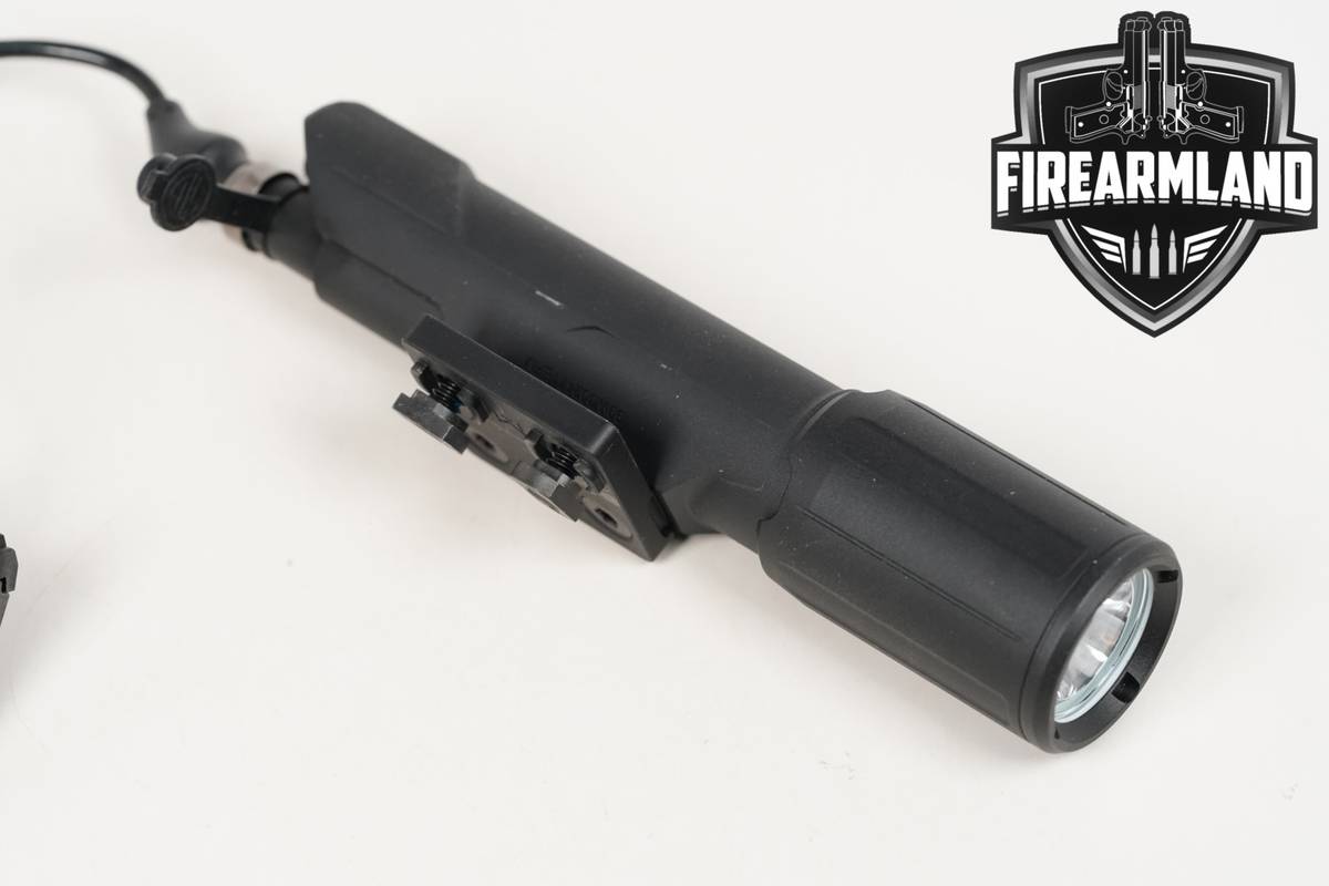 Sig Sauer FOXTROT-MSR 1350 Lumens & 33,000 Candela Weapon Light