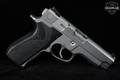 Smith & Wesson (S&W) 4026 .40 S&W Stainless in Excellent Condition Image 3
