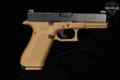 2023 Glock G17 Gen5 9mm Luger Two-Tone FDE in Excellent Condition Image 3