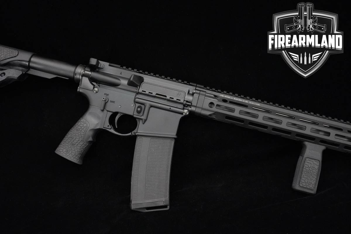 Daniel Defense DDM4 V7 5.56 NATO AR-15 AR15 AR DDM4-V7 DDM4V7 +ORIG CASE