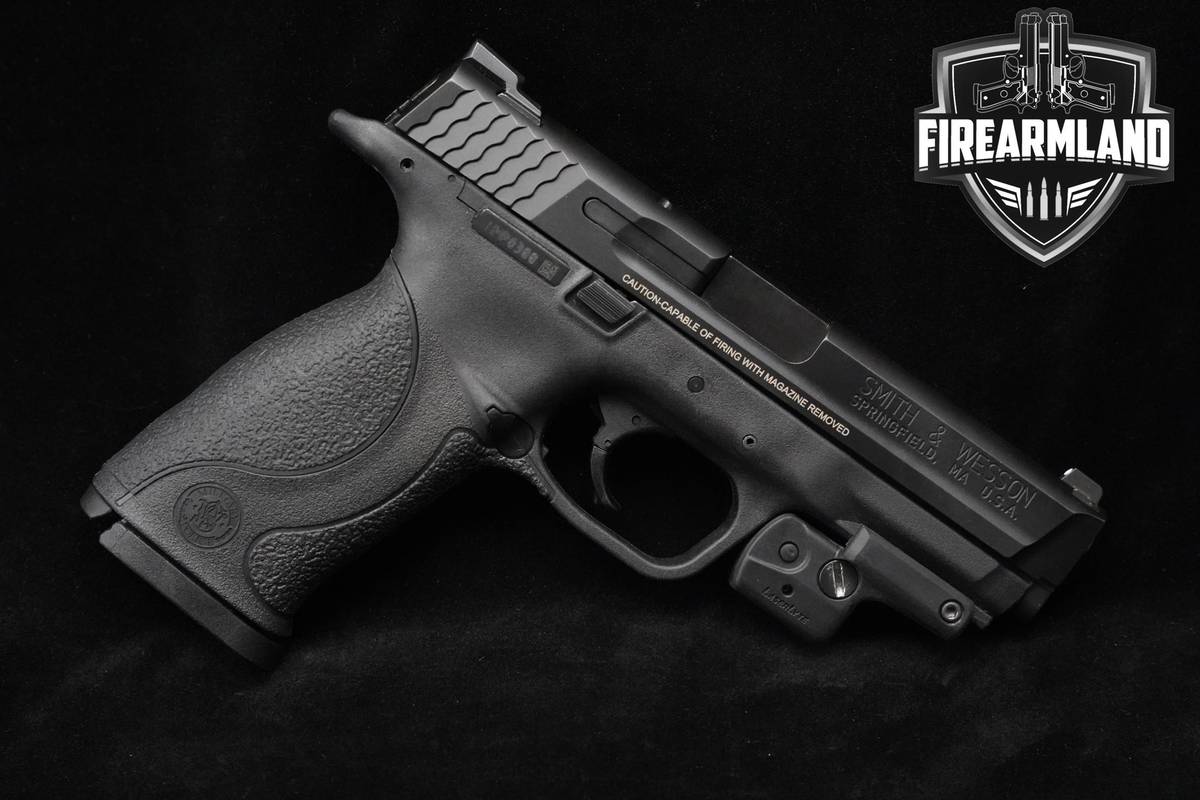 Smith & Wesson (S&W) M&P9 9mm 4.25" S&W M&P-9 +2 MAGS & ORIG CASE