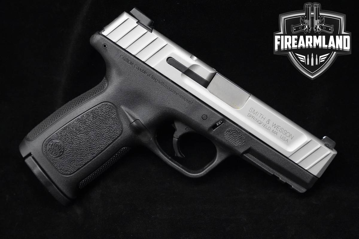 Smith & Wesson (S&W) SD9VE Compact 9mm 4" Two-Tone S&W SD9-VE +2 MAGS