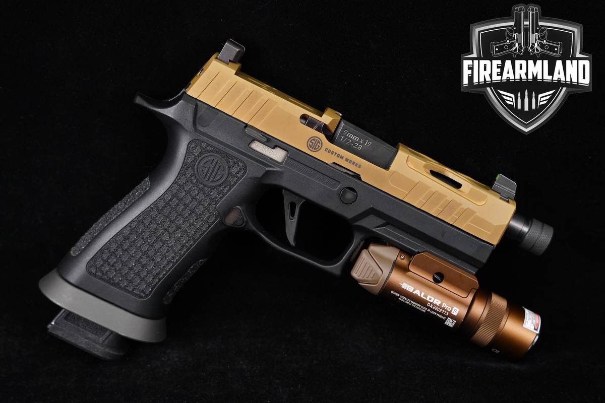 CUSTOM WORKS Sig Sauer P320 Spectre Tacops 9mm 4.6" P 320 4MAGS & ORIG CASE