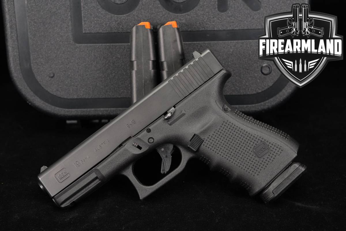 Glock 19 Gen4 G19 Gen 4 9mm 4.02 +3 MAGS & ORIG CASE