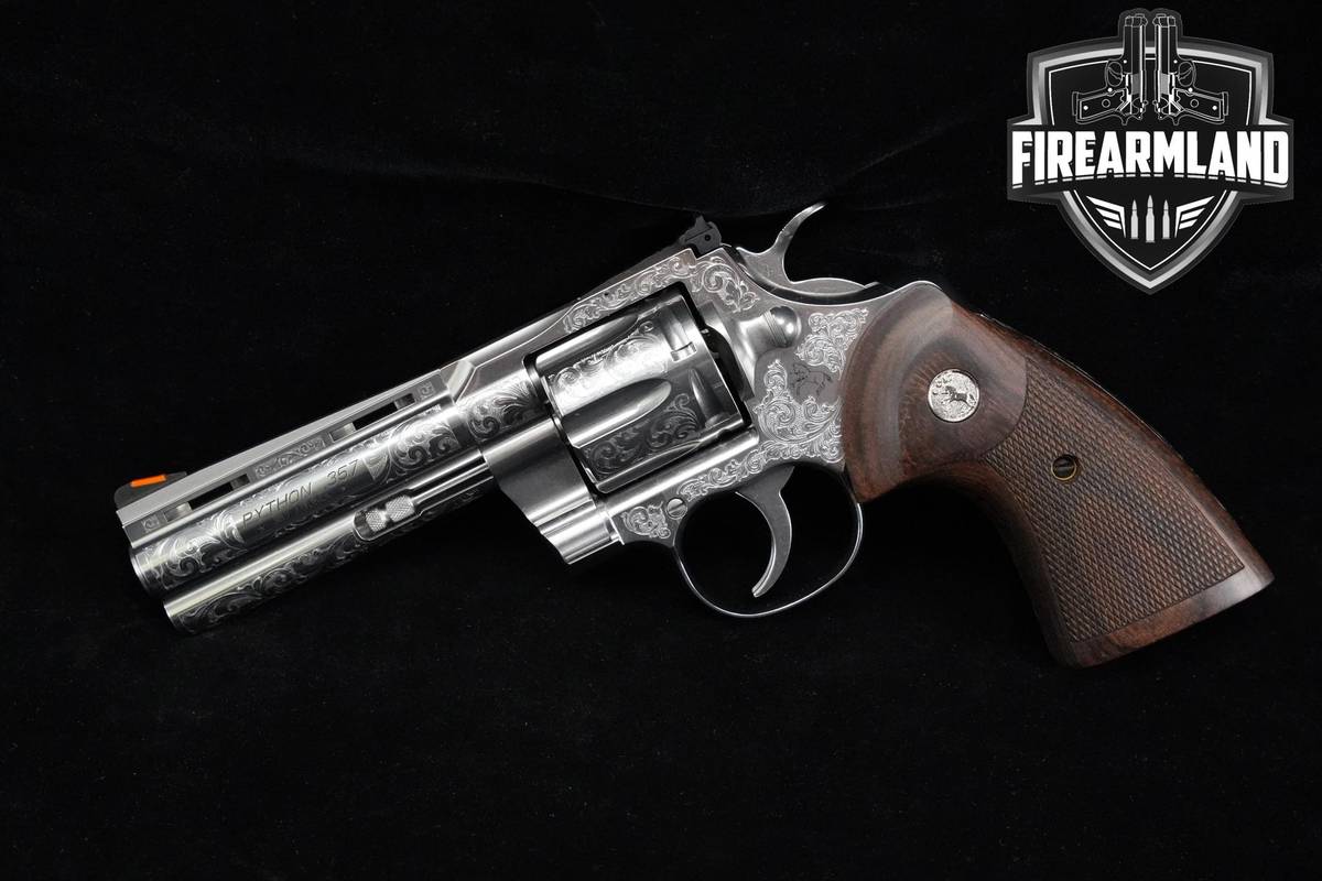 EXCLUSIVE Colt Python Davidson's Engraved 357-Magnum 4.25" +ORIG CASE