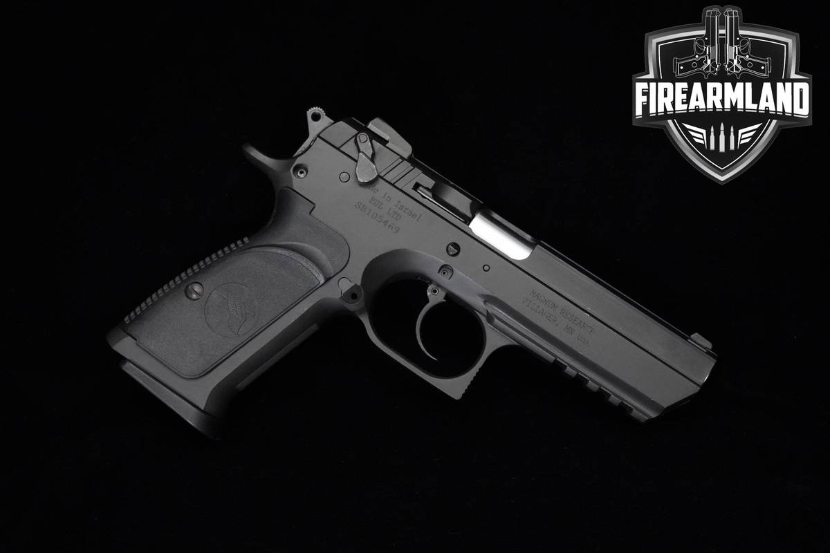 Magnum Research Baby Eagle 3 9mm 4.43" Magnum-Research Baby-Eagle+ORIG CASE