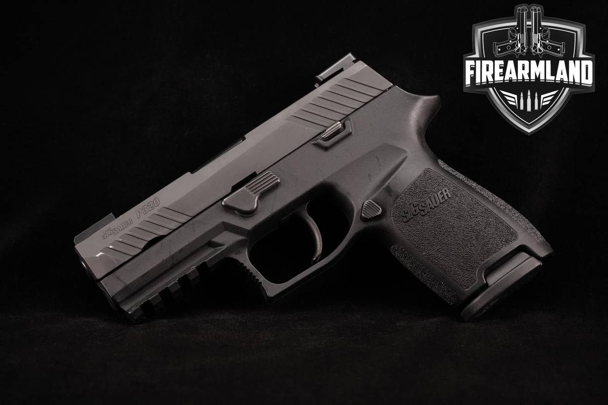 Sig Sauer P320 Compact 9mm 3.9" Nitron +2 MAGS & ORIG CASE