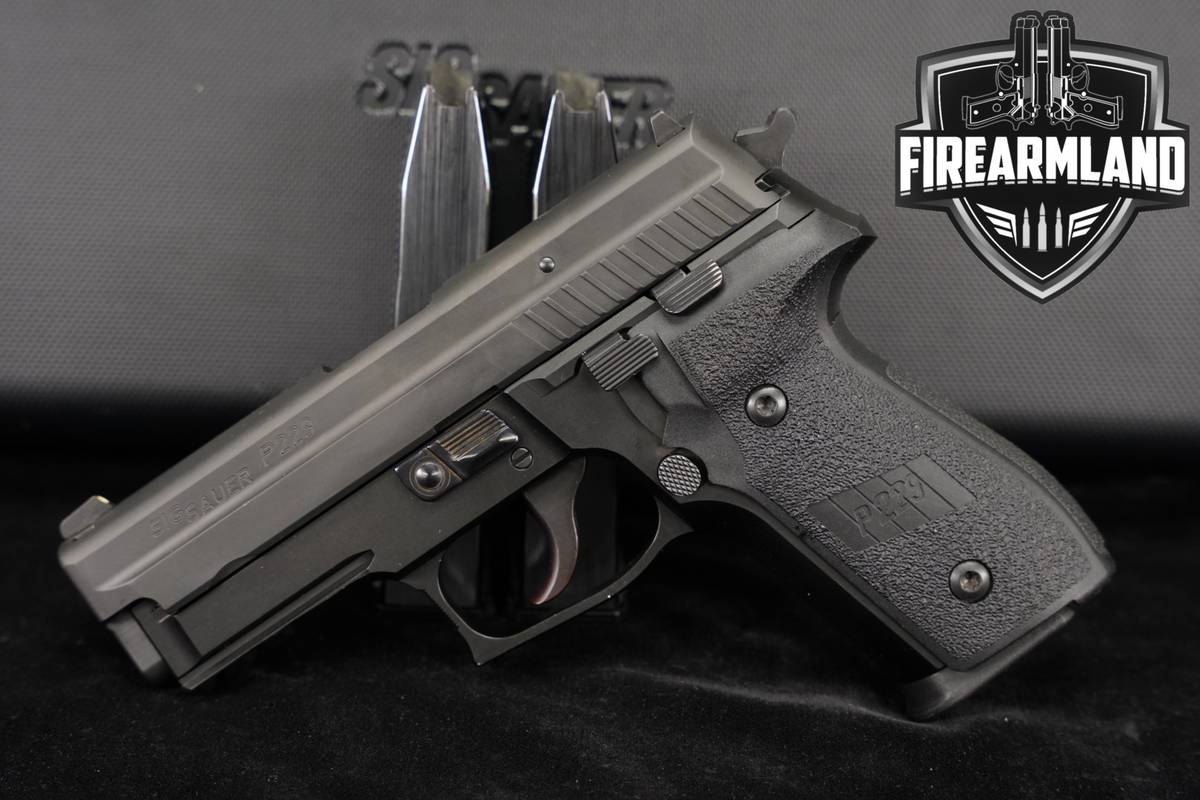 Sig Sauer P229R 40 S&W 3.9" P 229 +3 MAGS, CASE