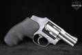 Smith & Wesson (S&W) Model 640-1 Magnum Centennial .357 Mag. Satin Stainless in Very Good Condition Image 3