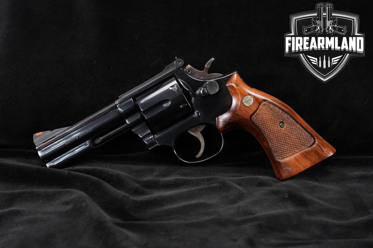 1980 Smith & Wesson S&W Model 586 Distinguished Combat 357 Magnum 4" DA/SA