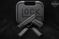 Glock 22 Gen3 .40 S&W Black in Excellent Condition Image 2