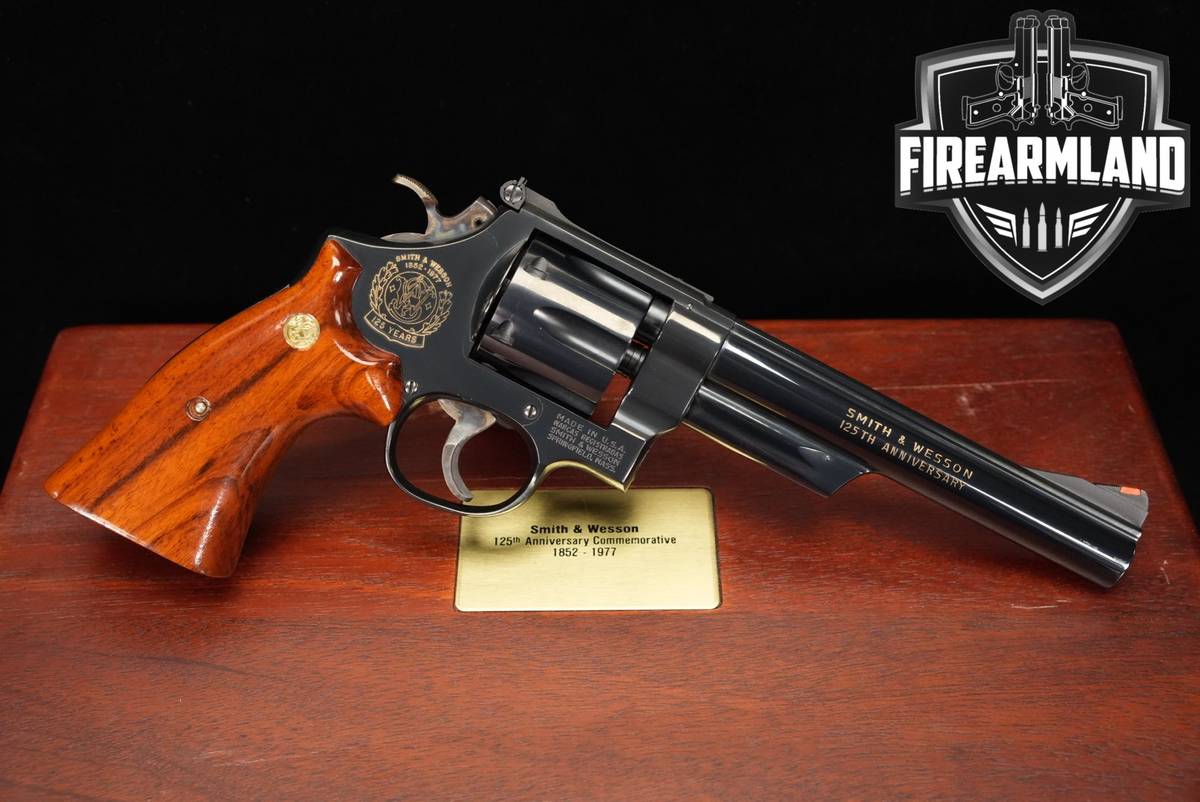 COMMEMORATIVE Smith & Wesson Model 25-3 125th Anniversary (1852–1977) S&W
