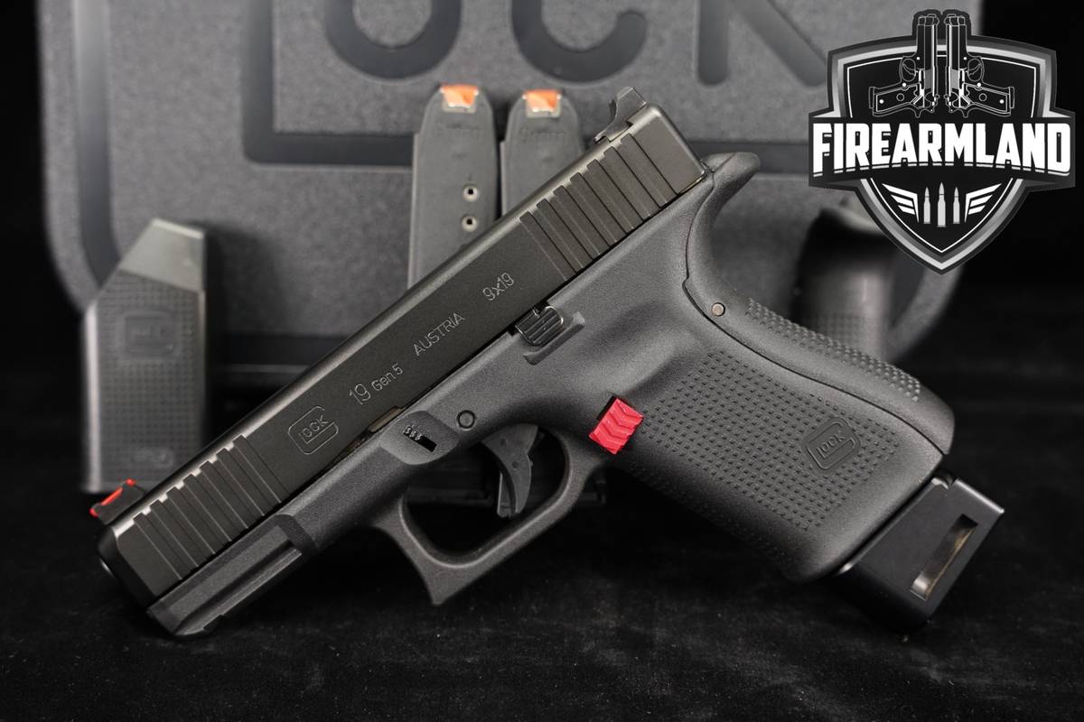 Glock 19 Gen5 G19 Gen 5 9mm +3 MAGS & ORIG CASE