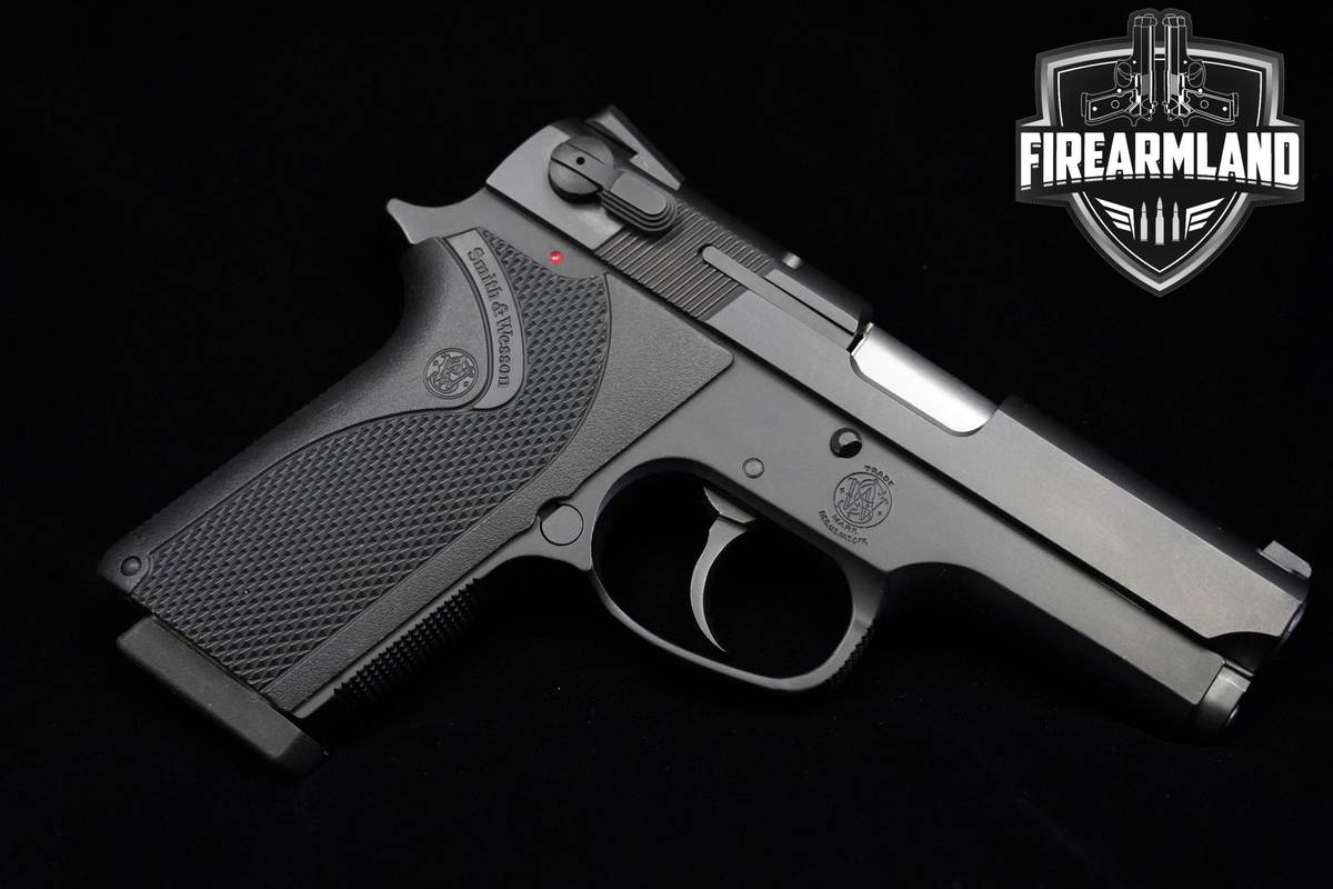 LIKE-NEW 1993 Smith & Wesson (S&W) Model 3914 9mm 3.5" Blued S&W 3914 DA/SA