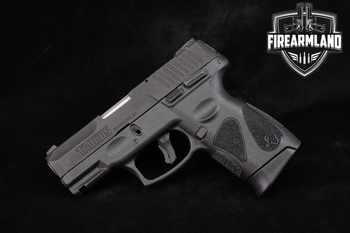 Taurus G2c 9mm 3.2" G2-C +2 MAGS & ORIG BOX