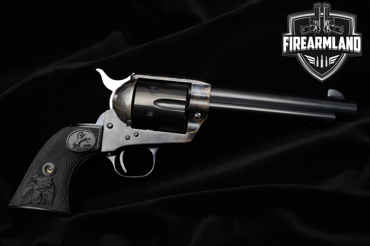 LIKE-NEW 1980 Colt Single Action Army 45 Colt 5.5" Blued SAA 6rd SAA