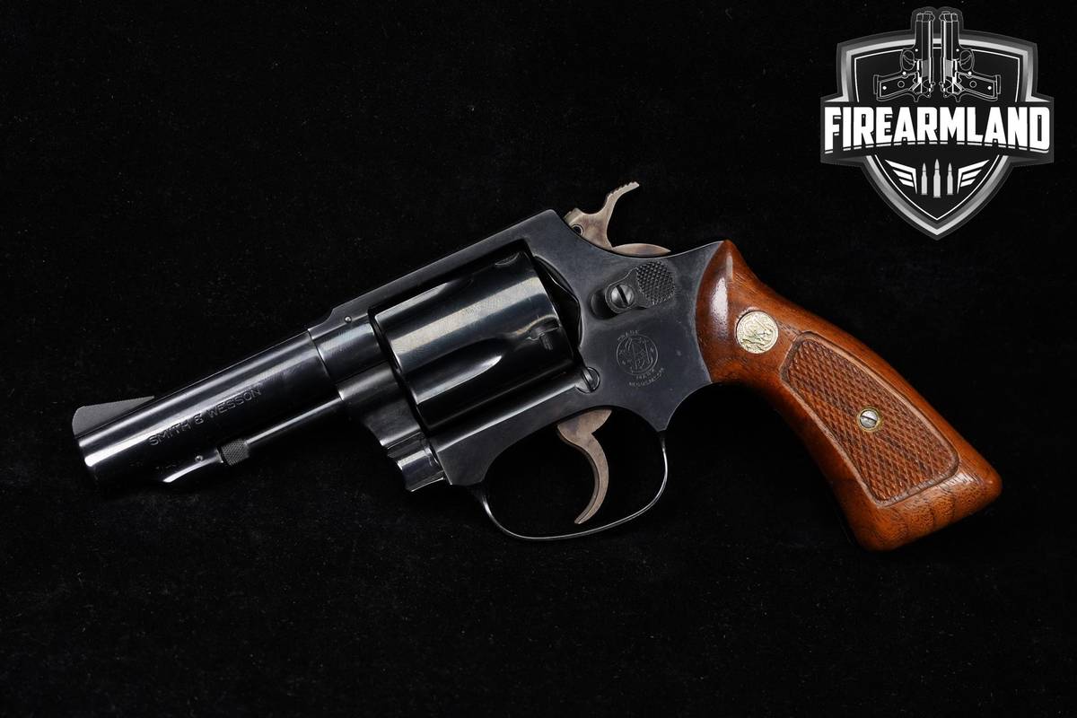 1970's Smith & Wesson S&W Model 36-1 Chiefs Special 38-Spl 3" Blued +OG BOX