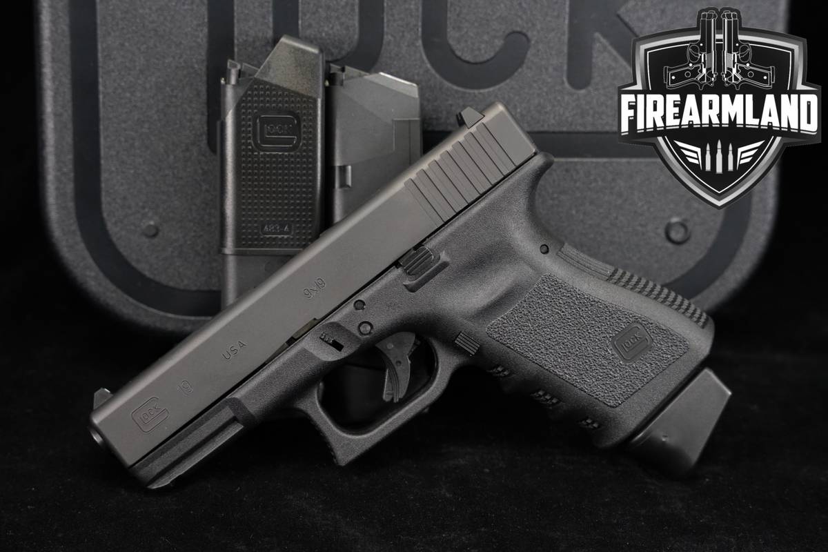 Glock 19 Gen3 G19 Gen 3 Mariner 9mm 4.02 +THREE MAGS & ORIG CASE