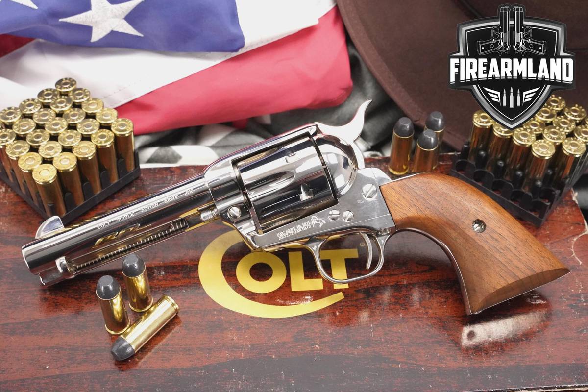LIKE-NEW 1981 Colt Single Action Army 45 Colt 4.75" SAA Peacemaker Nickel