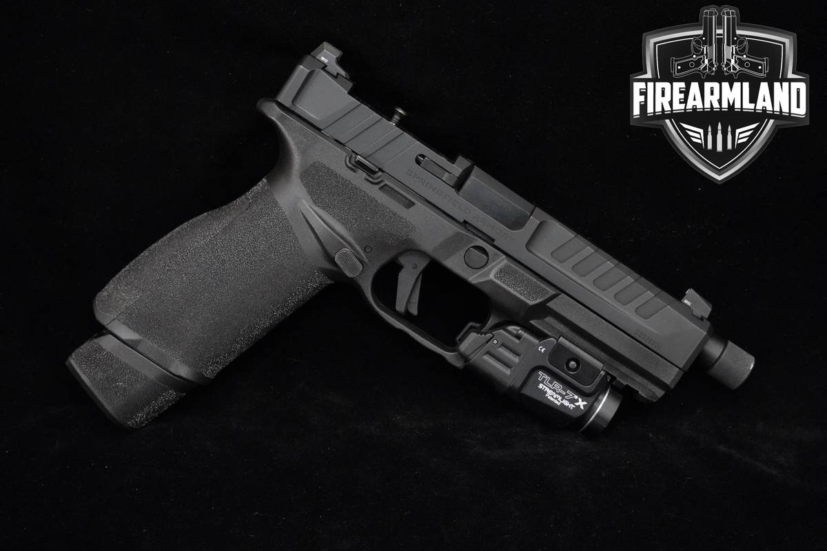Springfield Armory Echelon 4.5" Threaded 9mm Springfield Echelon 4.5 +LIGHT