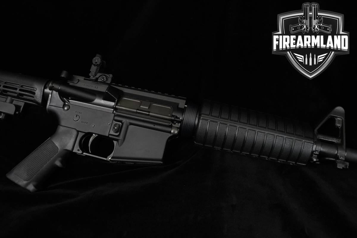 Colt M4 Carbine 5.56 NATO AR-15 AR15 AR Colt-M4 Carbine +3 MAGS & ORIG BOX