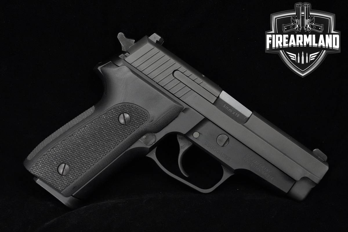 Sig Sauer M11-A1 9mm 3.9" Black Anodized SIG SAUER M11-A1 3MAGS & ORIG CASE