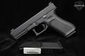 Glock 17 Gen5 9mm Luger (9x19 Para) Black in Excellent Condition Image 2