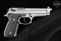Beretta 92FS Inox 9mm Luger Stainless in Very Good Condition Image 3