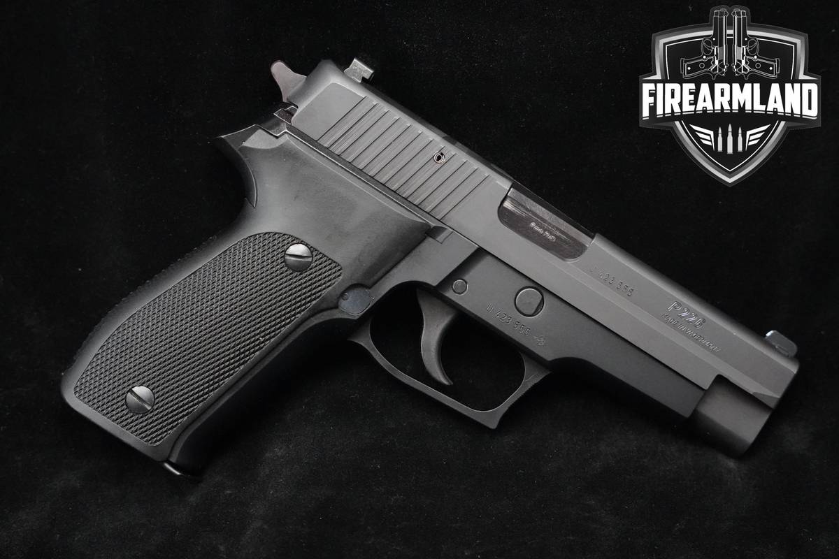 RETRO! 1990 Sig Sauer P226 9mm W. Germany 4.4" P226 Sig-Sauer P-226 +2 MAGS