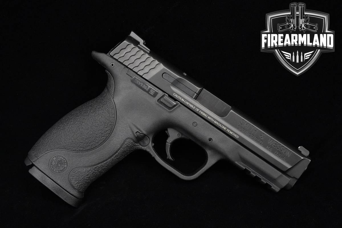 Smith & Wesson (S&W) M&P40 40 S&W 4.25"  M&P40 M&P 40 +3 MAGS