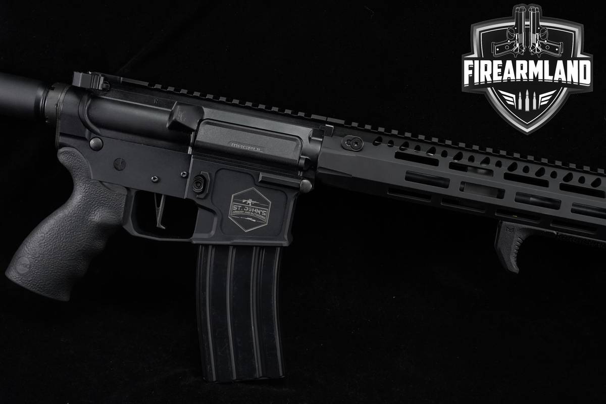 DISCONTINUED 17 Design And Manufacturing 17DM-15 300 Blackout AR15 10" AR