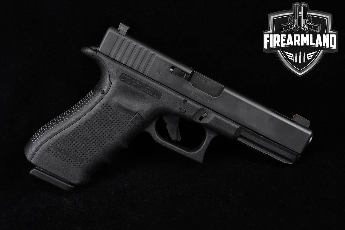 Glock 17C Gen4 9mm 4.49" +6 MAGS & ORIG CASE