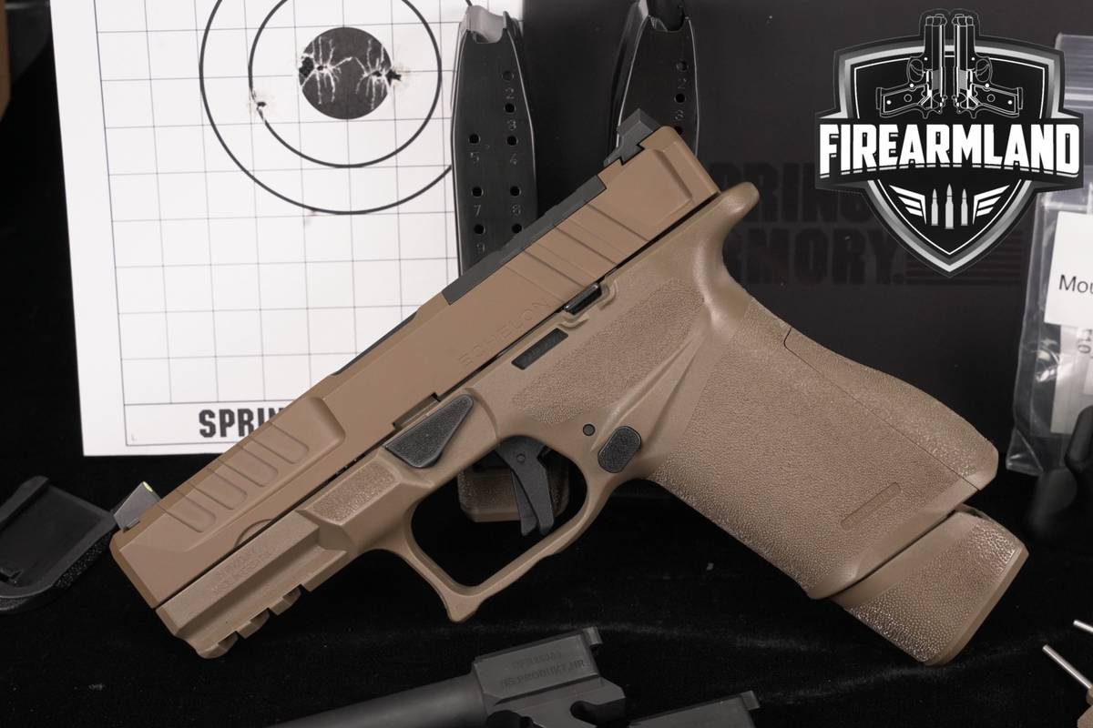 Springfield Armory Echelon 4.0C 9mm Desert FDE +3 MAGS, ORIG BOX, HOLSTER