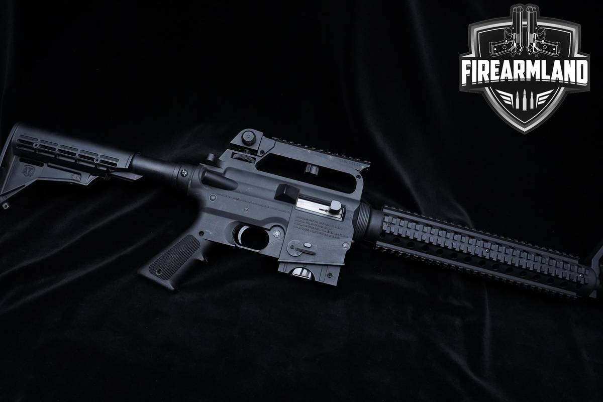Mossberg 715T 18" 22LR  Mossberg 715-T AR-15 