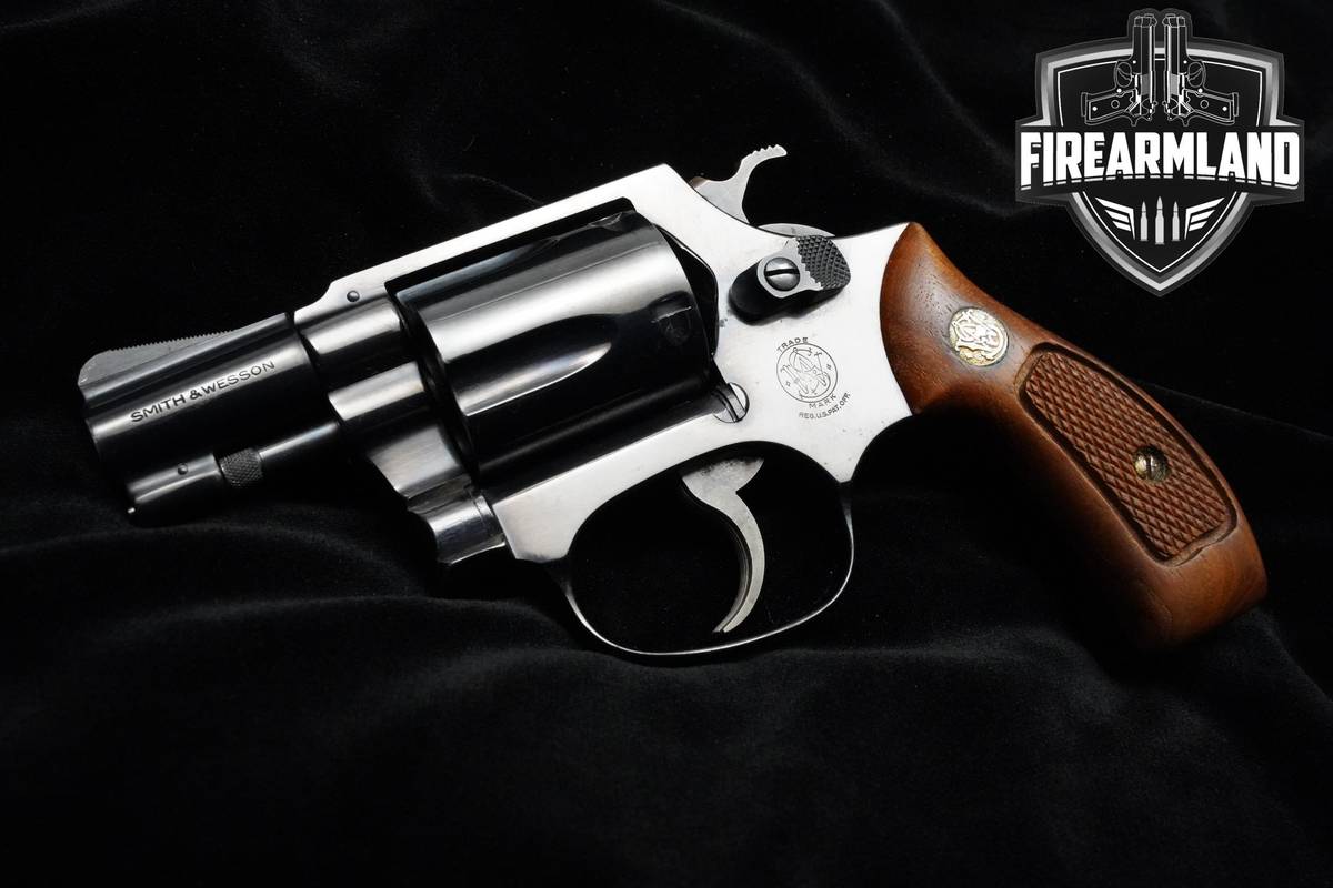 1976-77 Smith & Wesson (S&W) Model 36 38 Special 1.88" Blued S&W 36 DA/SA