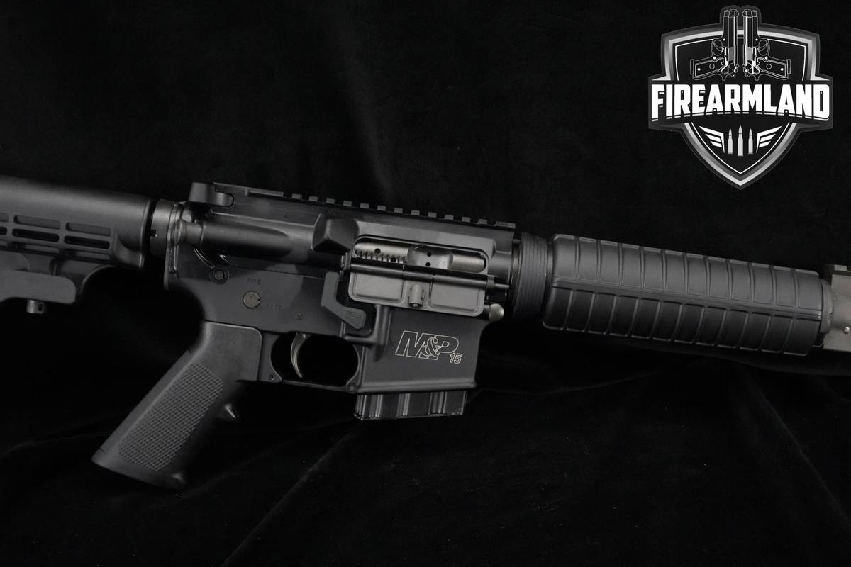 Smith & Wesson (S&W) M&P15 AR-15 AR15 AR 16" S&W-M&P15 AR15 M&P-15