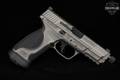 Smith & Wesson (S&W) M&P9 M2.0, Metal, Optics Ready, Threaded Barrel, No Thumb Safety 9mm Luger Tungsten Gray in Excellent Condition Image 4